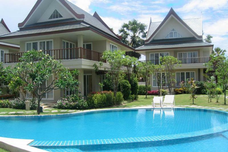 Baan Talay Samran 4 Bedrooms Villa With Beach And 3 Pools Ча-Ам Екстер'єр фото